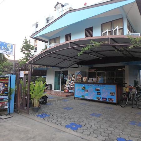 The Blue14 House Chiang Mai Apartment Bagian luar foto