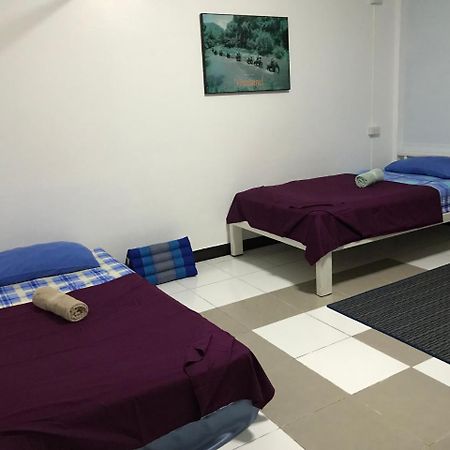 The Blue14 House Chiang Mai Apartment Bagian luar foto