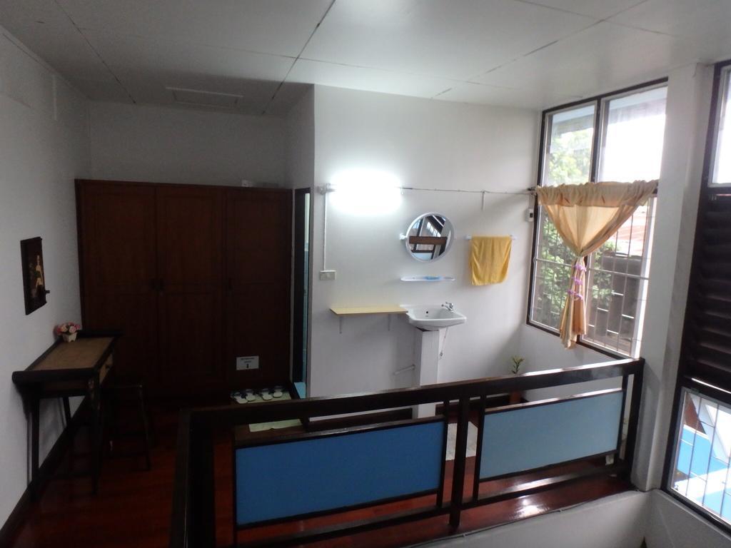 The Blue14 House Chiang Mai Apartment Bagian luar foto