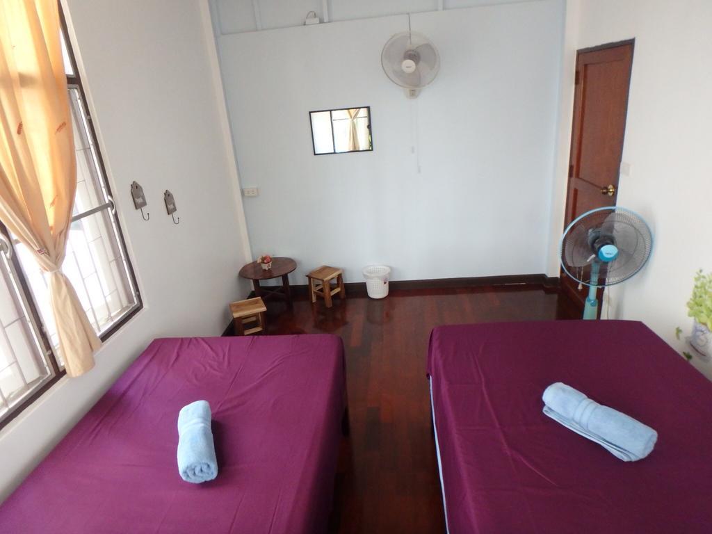 The Blue14 House Chiang Mai Apartment Bagian luar foto